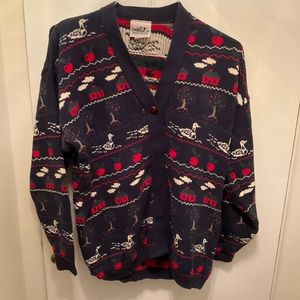 Holiday sweater, woman’s Northern Reflections, size L